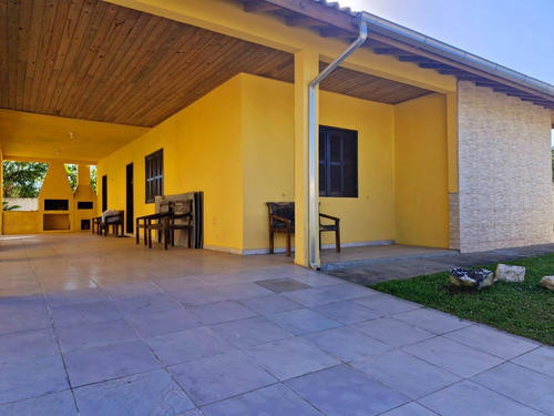 Arrendamiento Anual De Posada Con Opcion De Compra En Sc