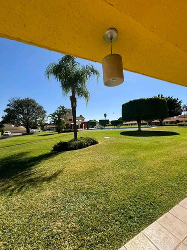 Comoda Casa Un Nivel Conjunto Horizontal Cerca Camino Real S