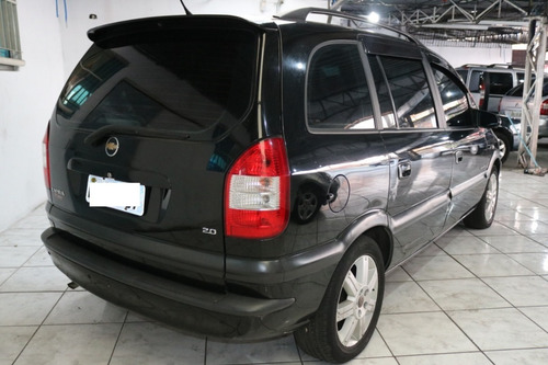 Imagem 6 de 9 de Zafira 7 Lugares