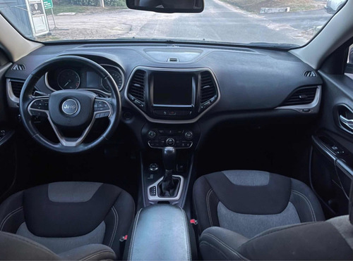 Imagen 6 de 13 de Jeep Cherokee 2.4 4x4 Aut/sec