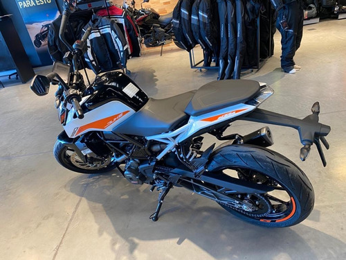 Motocicleta Ktm Duke 390 2021 0km Blanca