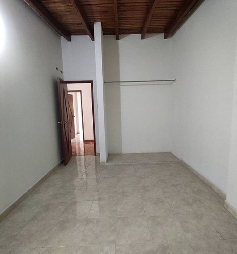Imagen 23 de 29 de As En Venta Casa En Urbanización Sucre As