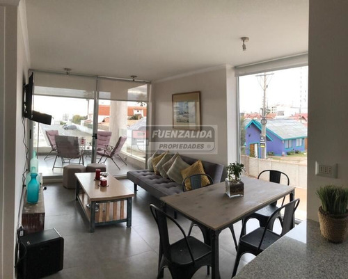 Departamento En Venta De 3 Dorm. En Coquimbo