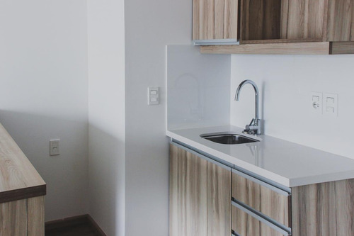Vente Y Alquiler De Apartamento 1 Dormitorio Con Balcón En Pocitos
