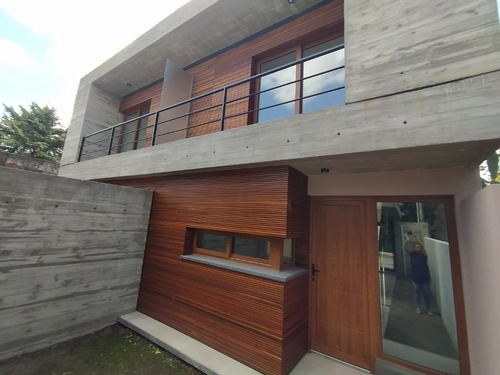 Imagen 5 de 24 de Dúplex De Categoría A Estrenar En Venta En City Bell-amplio Lote-