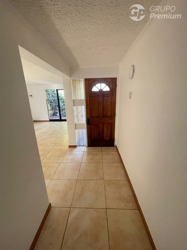 Casa Recién Remodelada 3 Dorm.1b En Arriendo En Maipú