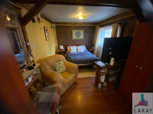 Casa De 122m2 + Quincho Y Piscina + Casa Huésped En 1800m2