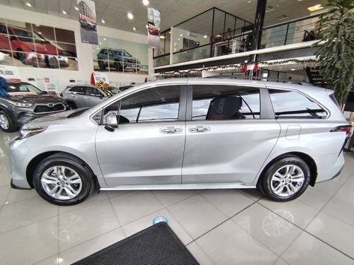 Toyota Sienna 2022