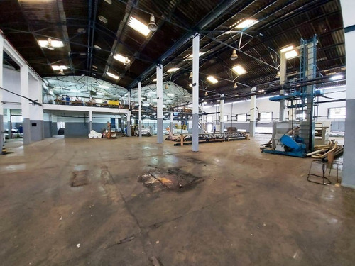 Imagem 10 de 29 de Imovel Industrial Para Alugar Com 4.500m2 De Area Construida Na Região Da BrasiLGás - Iur461 - 69413352