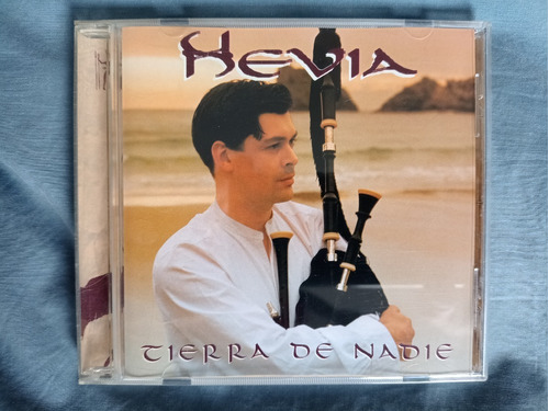 Hevia - Tierra De Nadie