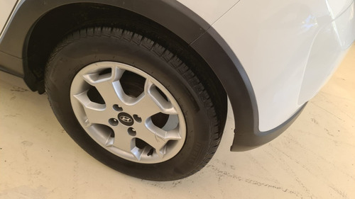 Imagem 13 de 13 de Hyundai Hb20x 1.6 Premium Aut Ano:2015