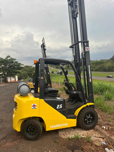 Empilhadeira Toyota 8fgn40 4t Triplex Desl 2015 Revisada
