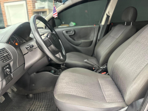 Chevrolet Corsa Hatch Maxx 1.0 8v 4p 2011
