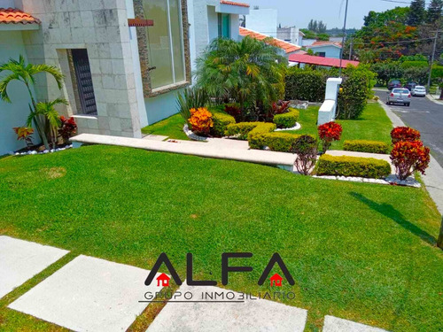 Super Casa En Venta, En Lomas De Cocoyoc