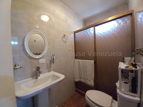 Hermoso Townhouse En Venta Ubicado En La Morita I Db 22-27402
