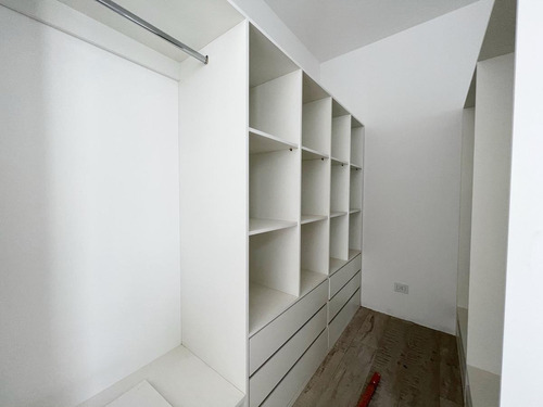 Imagen 19 de 28 de Casa En Venta En El Canton Barrio Norte A Estrenar Lote Interno Con Vista A Laguna!