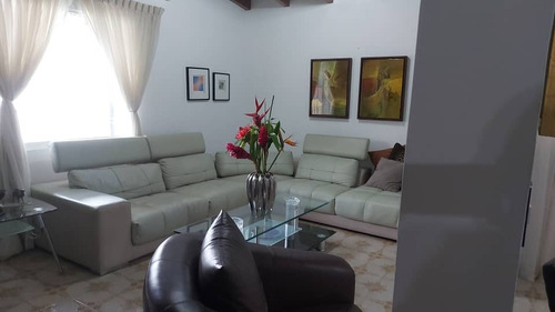 Imagen 13 de 28 de Casa De Esquina En Venta En Urbanización El Bosque Con Vigil