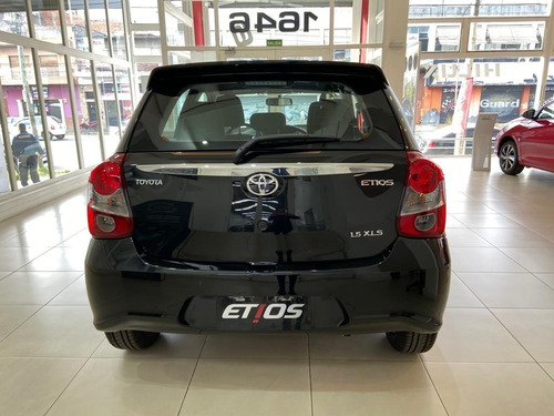Imagen 12 de 17 de Toyota Etios Xls Pack A/t 5p My 2022 Reserva De Cupo Mr