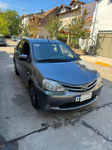 Toyota Etios 1.5 Sedan Xs