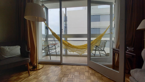 Alquiler Apartamento 3 Dormitorios Amueblado . Ciudad Vieja