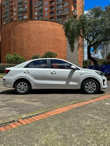 Kia Soluto 1.4L Lx 5Mt