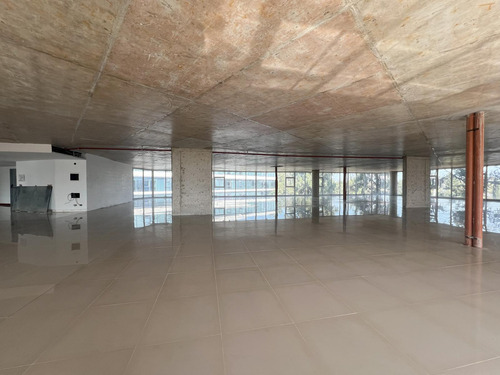 Venta De Oficina En Acceso Oeste Km41 Moreno Buenos Aires