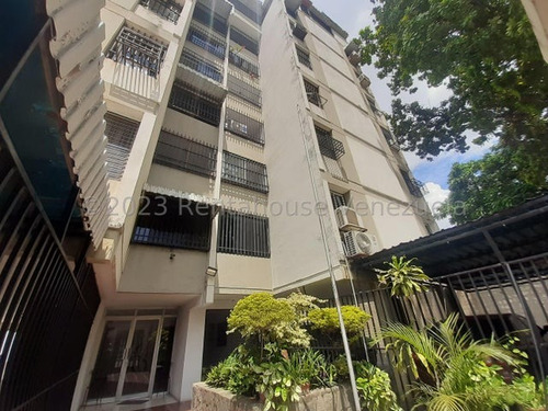 Yilmer Salazar Vende Apartamento En Urbanizacion Calicanto En Maracay 23-32572 Yjs