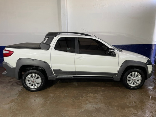 Imagen 6 de 8 de Fiat Strada 1.6 Adventure