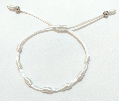 Pulsera 7 Nudos Blanca Con Detalle En Acero Quirúrgico 