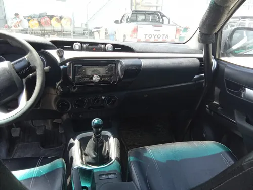 Toyota, Hilux
