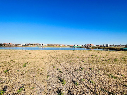 Imagen 4 de 13 de Vendo Lote Al Agua, 632 M2 Barrio Santa Ana!!