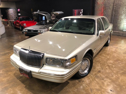 Imagen 1 de 15 de Ford Lincoln Town 1997