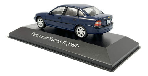 Autos inolvidables: Chevrolet Vectra Il (1997) Ed.77 Color Azul