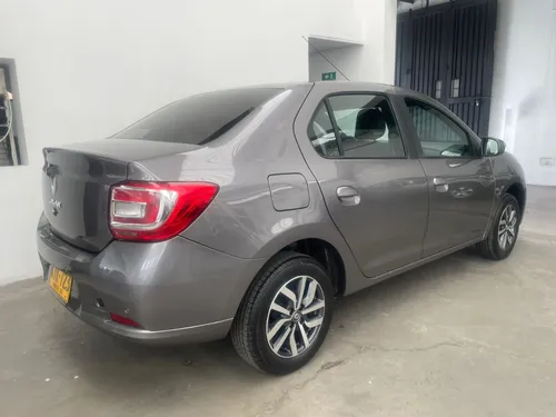 Renault Logan Zen Mt