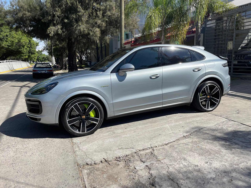 Imagen 1 de 15 de Porsche Cayenne Porsche Turbo S Hibr