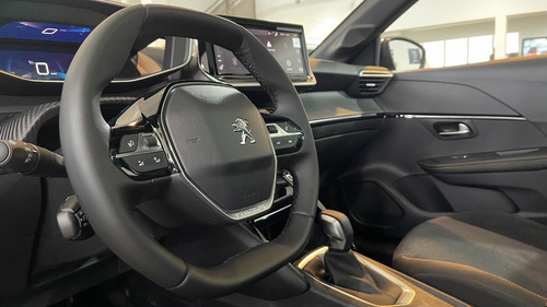 Imagen 21 de 25 de Peugeot 208 Roadtrip