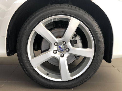 Volvo Xc60 2.0 T5 R Design Turbo Gasolina 4p Automático