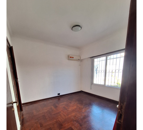 Venta De Ph De 3 Ambientes Con Patio Escucho Ofertas Permut
