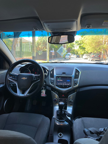 Chevrolet Cruze 1.8 Lt Mt 5 p