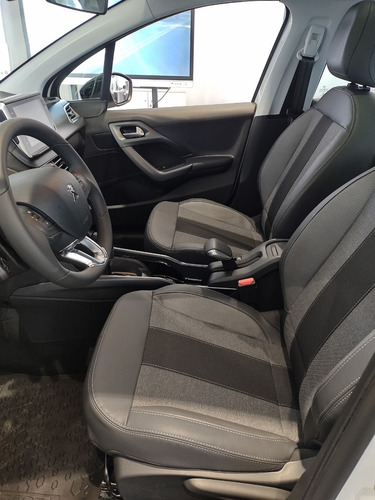 Imagen 8 de 15 de Peugeot 2008 Sport 1.6 Thp Tiptronic Am23 (as)