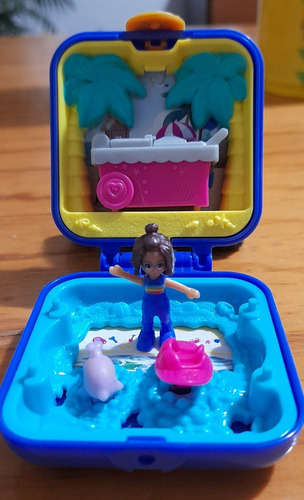 Polly Pocket Muñeca En La Playa Y Carrito De Helados (Usado)