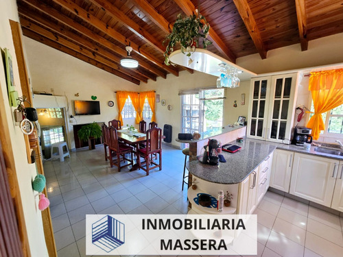 Venta: Casa - 3 Dormitorios 2 Baños - Patio - Zona Balneario - El Canal - Villa Carlos Paz