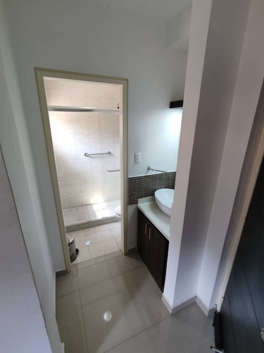 Imagen 5 de 11 de Exclusivo Townhouse Con Acabados De Lujo Res Villas Menhir Jc-lp