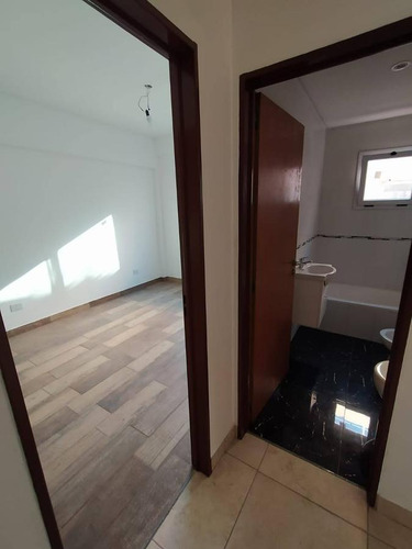 Imagen 13 de 23 de Departamento - Villa Luzuriaga