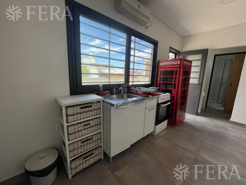Venta De Casa 5 Ambientes Con Quincho En Sarandí
