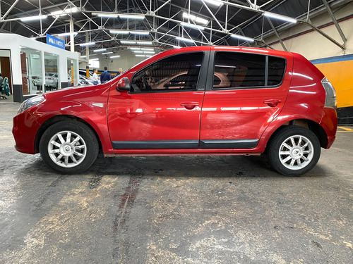 Renault Sandero 1.6 Privilege Nav 105cv