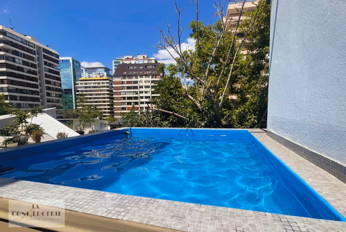 Casa De Arquitecto En El Golf, Cerro San Luis Las Condes