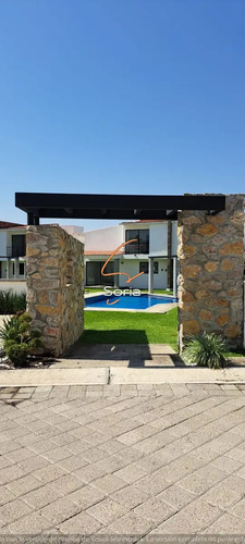 Casa En Venta En Oaxtepec Centro, Yautepec, Morelos
