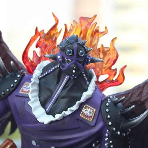 Action Figure Estátua One Piece King Do Incêndio Gk 32cm