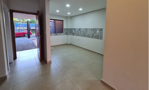 Imagen 13 de 15 de Dúplex En Mariano Roque Alonso Paraguay De 3 Dormitorios 1 Suite Con Parrilla Pisos De Porcelanato